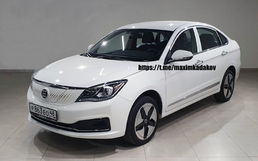 Электромобиль Эволют 2022