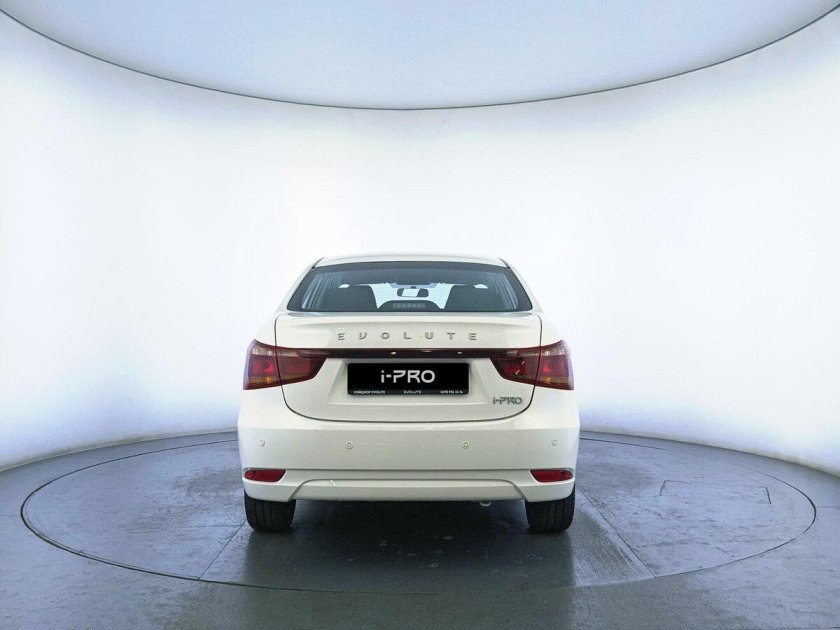 Автомобиль Эволют запас хода