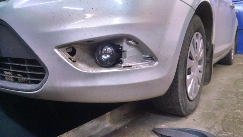 Крепления противотуманных фар Форд фокус-2