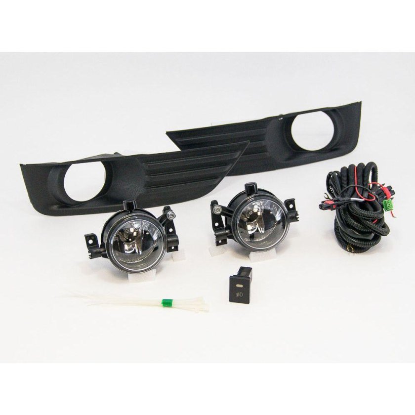 Фара противотуманная Ford Focus 2