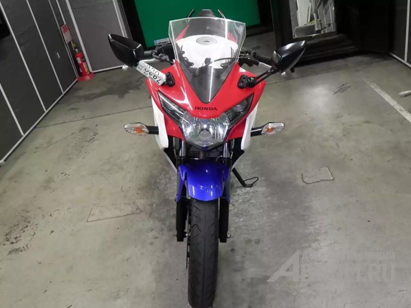 Мотоцикл Honda CBR 150