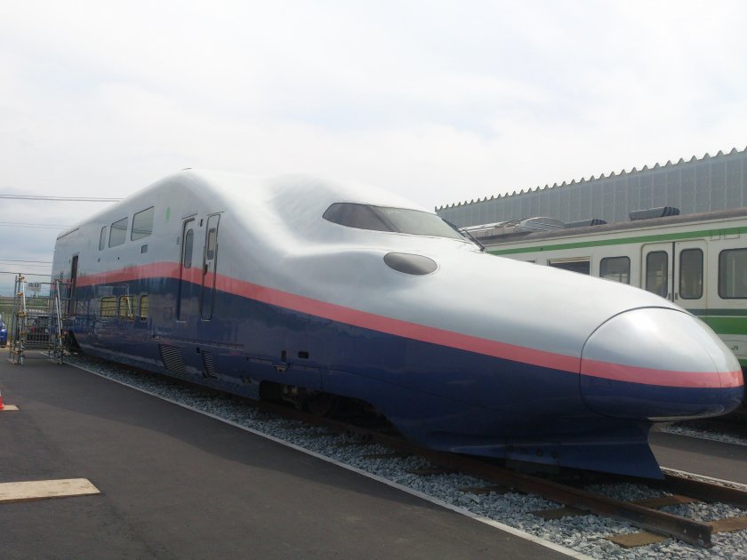 Shinkansen e4