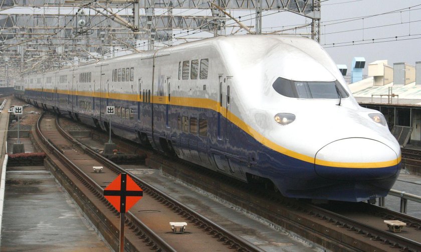 Shinkansen e4