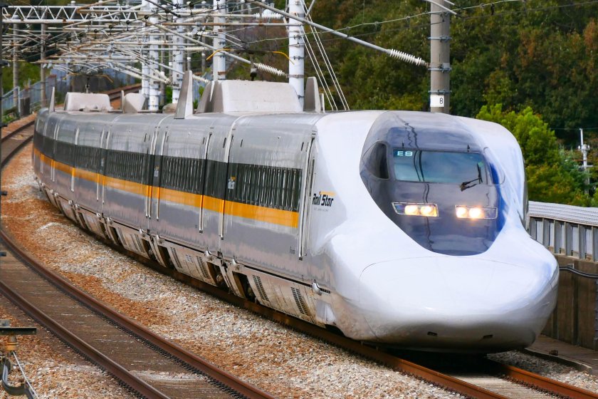 High speed rail in japan