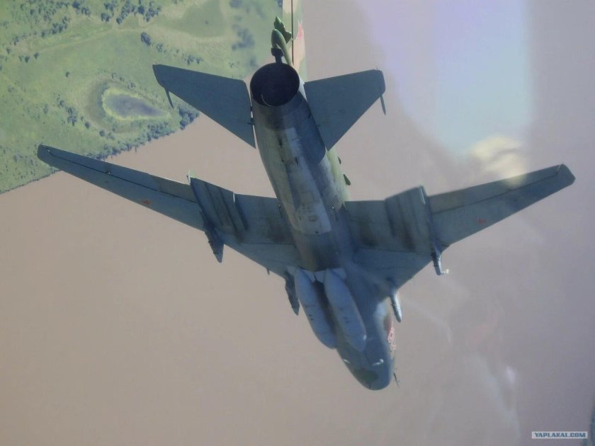 Истребитель-бомбардировщик Су-17м3