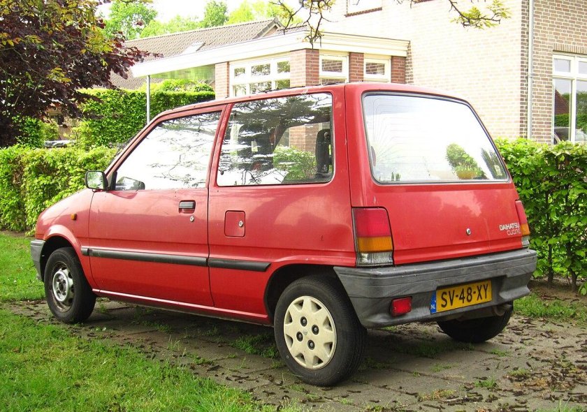 Дайхатсу Куоре 2000