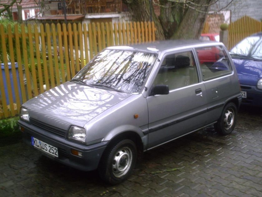 Daihatsu 1990