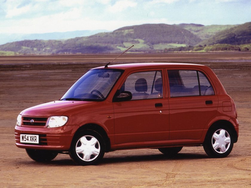 Daihatsu cuore l700 5 дверей