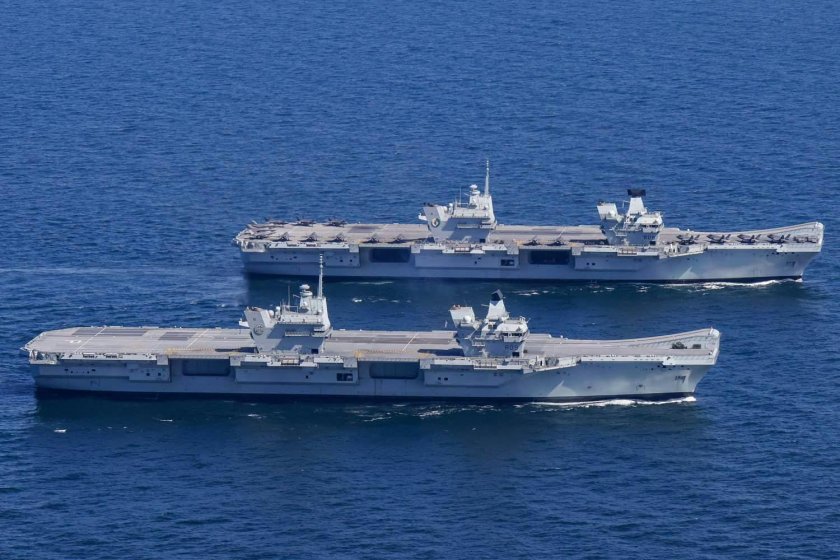 HMS Queen Elizabeth r08