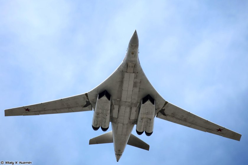 Белый лебедь самолет ту 160