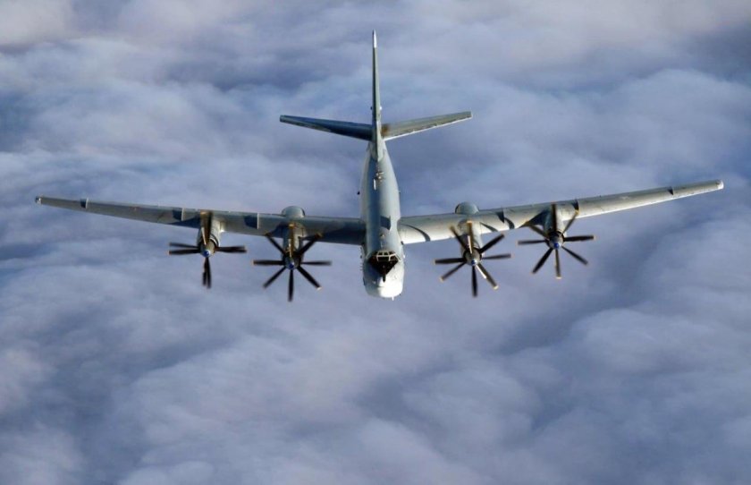 Бомбардировщик ту-95мс