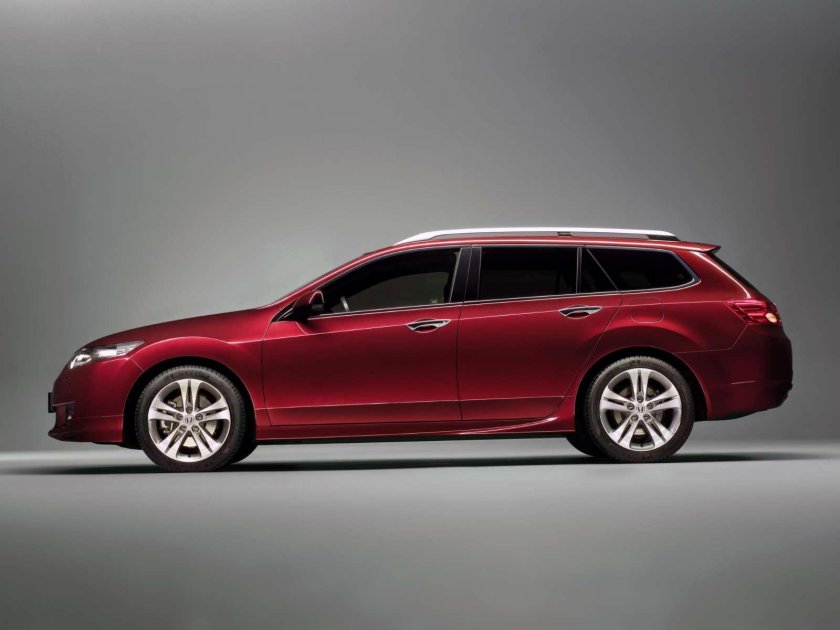 Honda accord универсал 2008