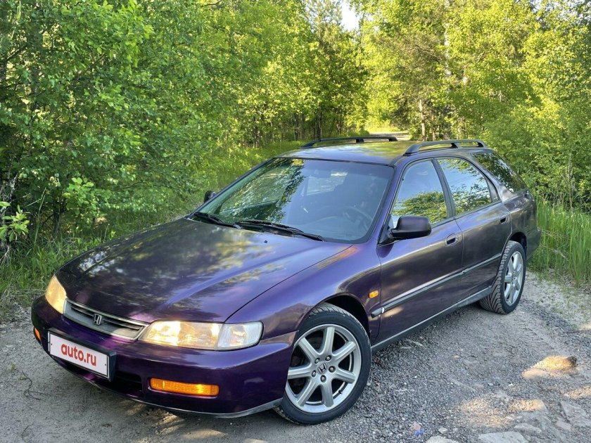 Хонда Аккорд 5 универсал