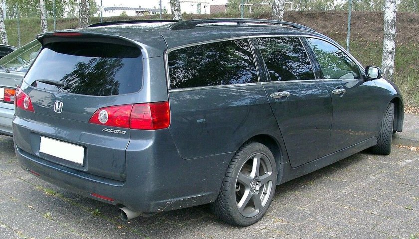 Хонда Аккорд 7 универсал
