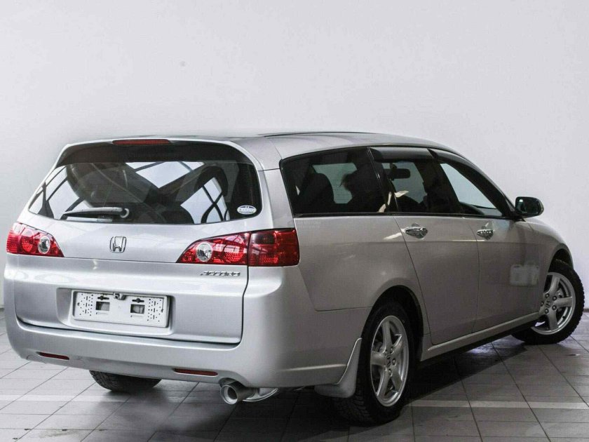 Хонда Аккорд 7 универсал