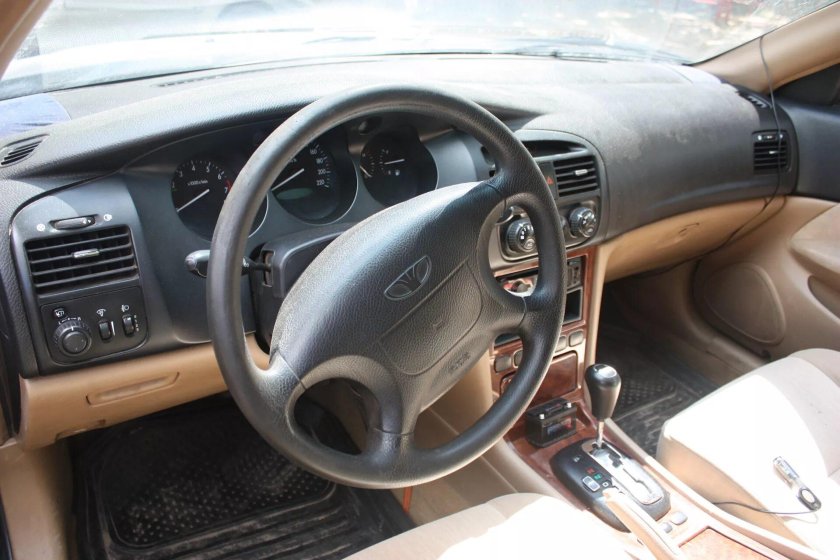 Daewoo Magnus 2000 салон