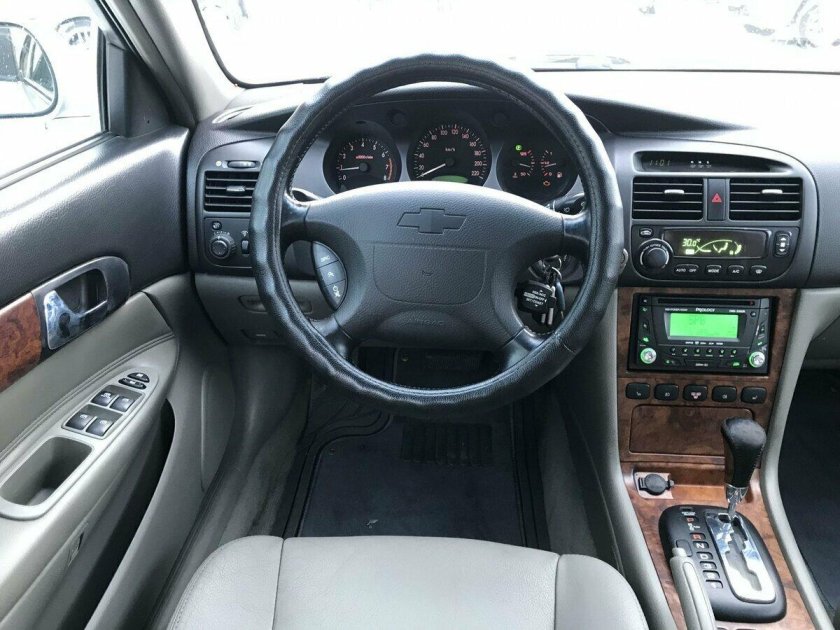 Chevrolet Evanda 2004