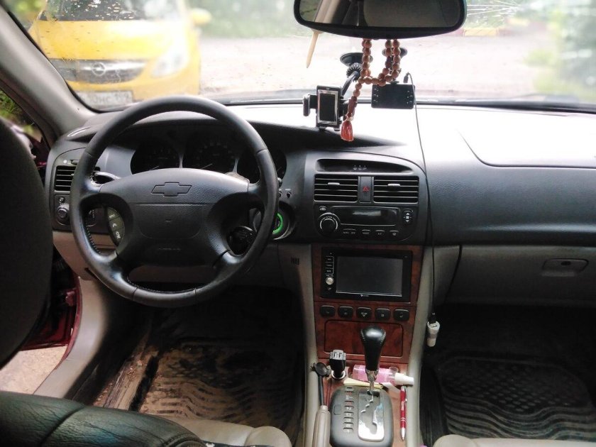 Chevrolet evanda 2004