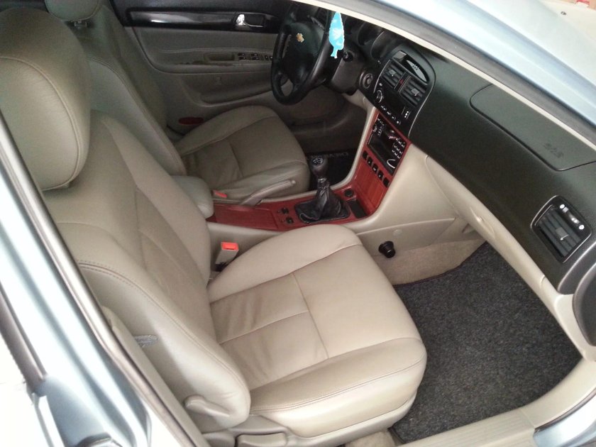 Chevrolet Evanda салон