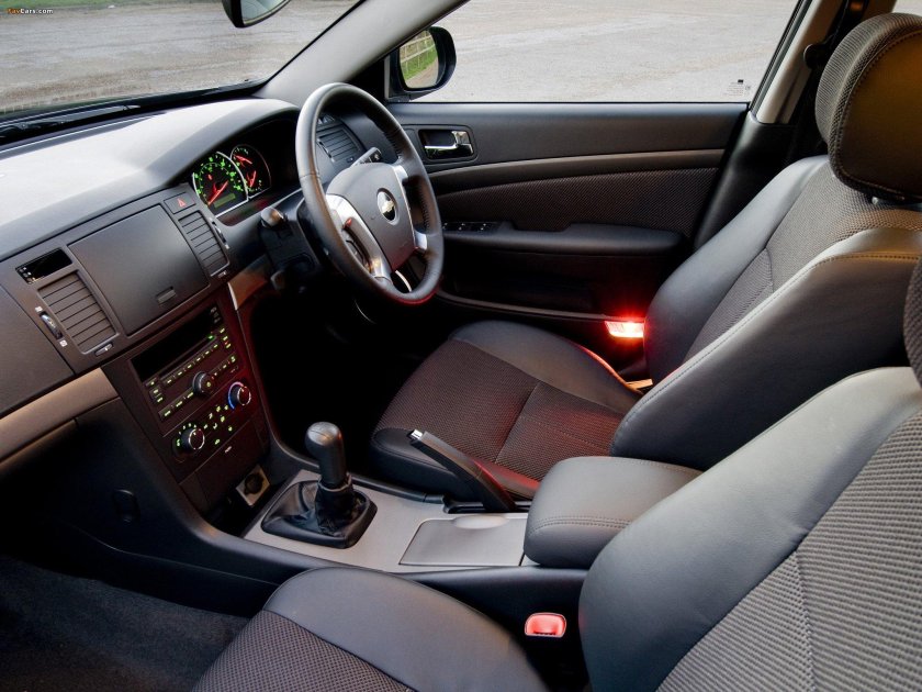 Chevrolet Epica салон