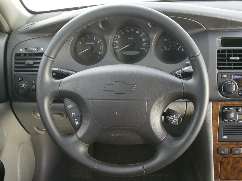 Chevrolet Evanda, 2005