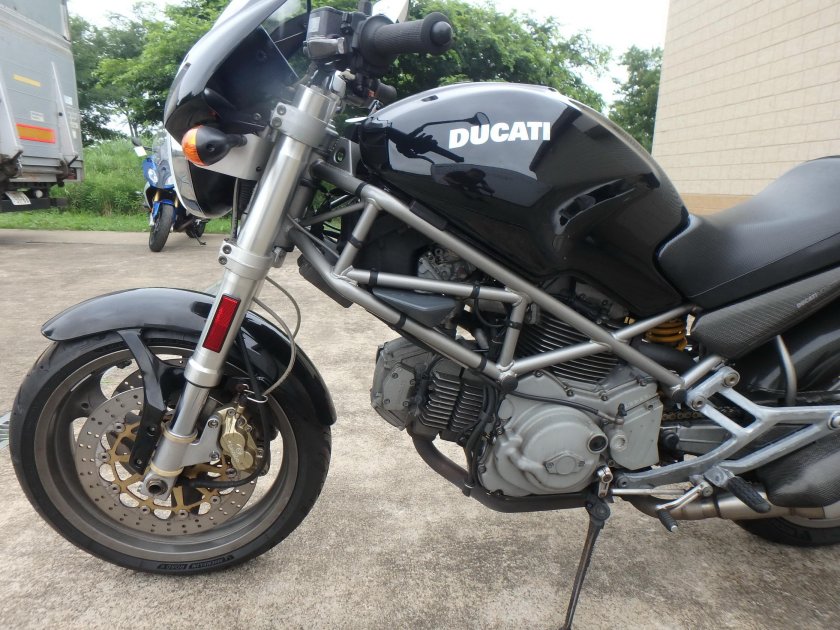 Ducati Monster 600