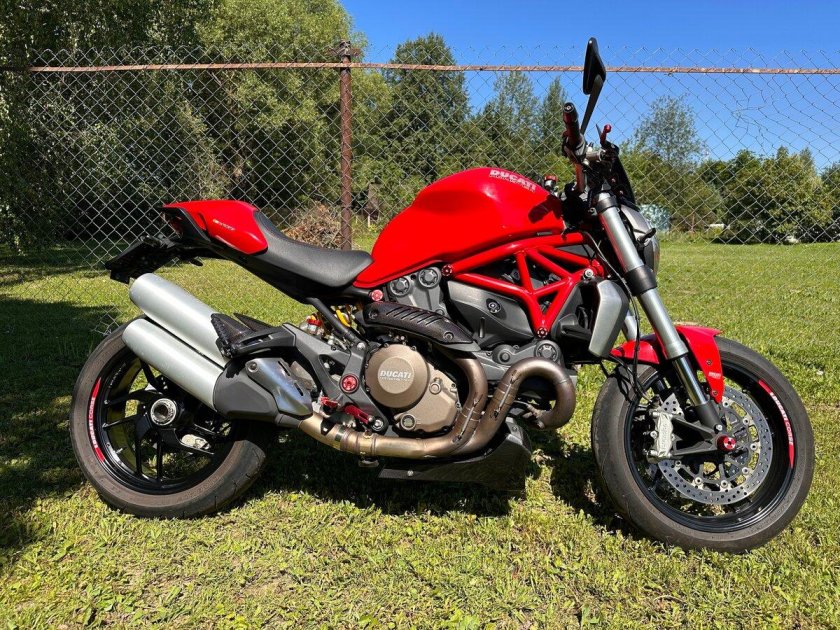 Ducati monster 821