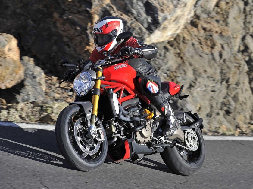 Ducati Monster 1200s