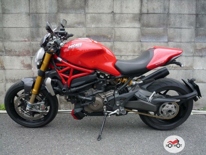 Ducati Monster 700