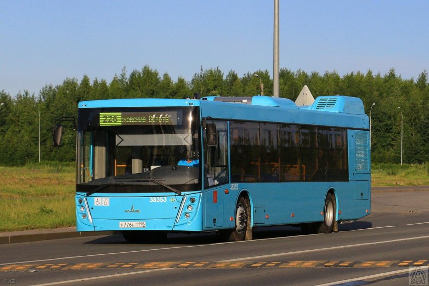 МАЗ 203.947 сбоку