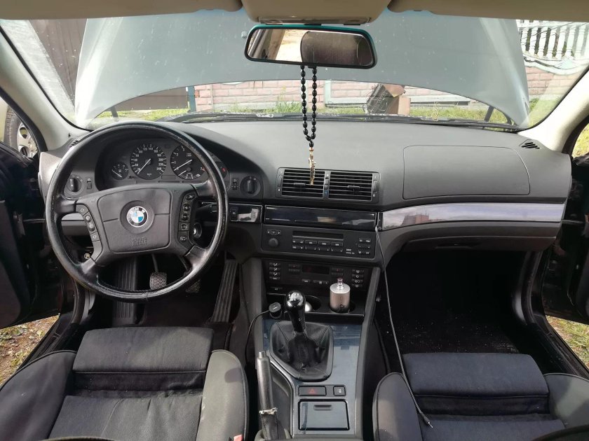 BMW 525i e39 салон