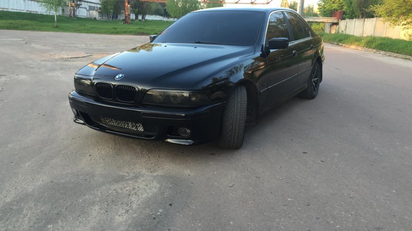 BMW e39 Black