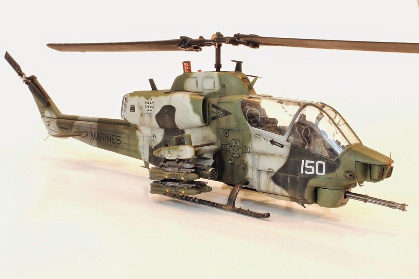 Ah-1 super Cobra