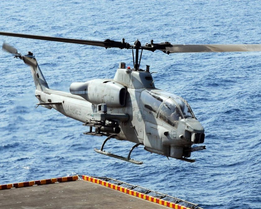 Ah-1 super Cobra