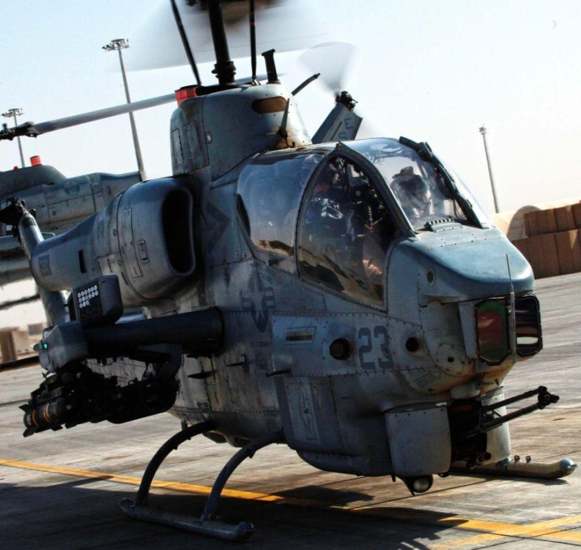 Bell Ah-1 Cobra вертолет