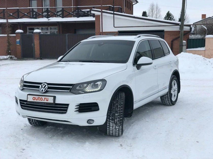 Volkswagen Touareg II белый