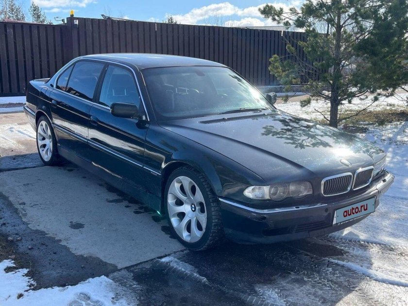 Бмв 740 2001 года