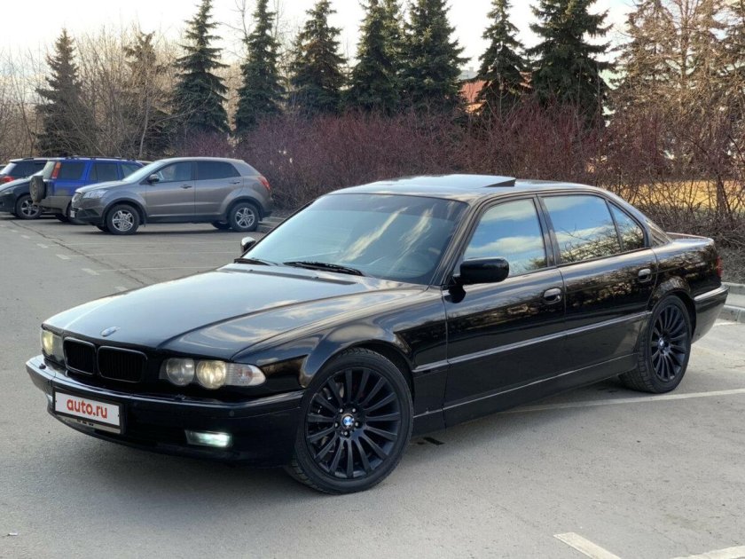 BMW 7 e38 2000
