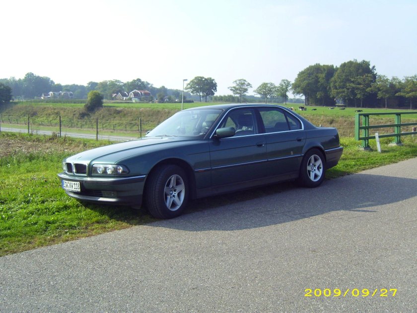 E38 728 i