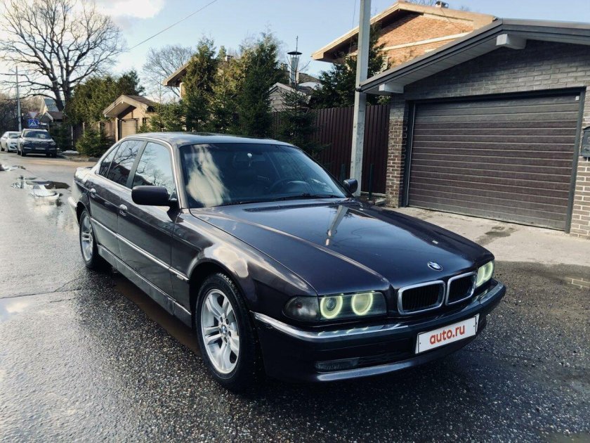 Бмв 7 серии 1999
