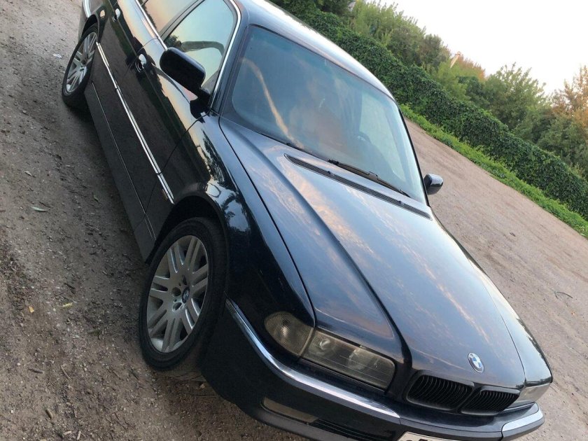 ЭМЕЛЬКА мерс 350 1998