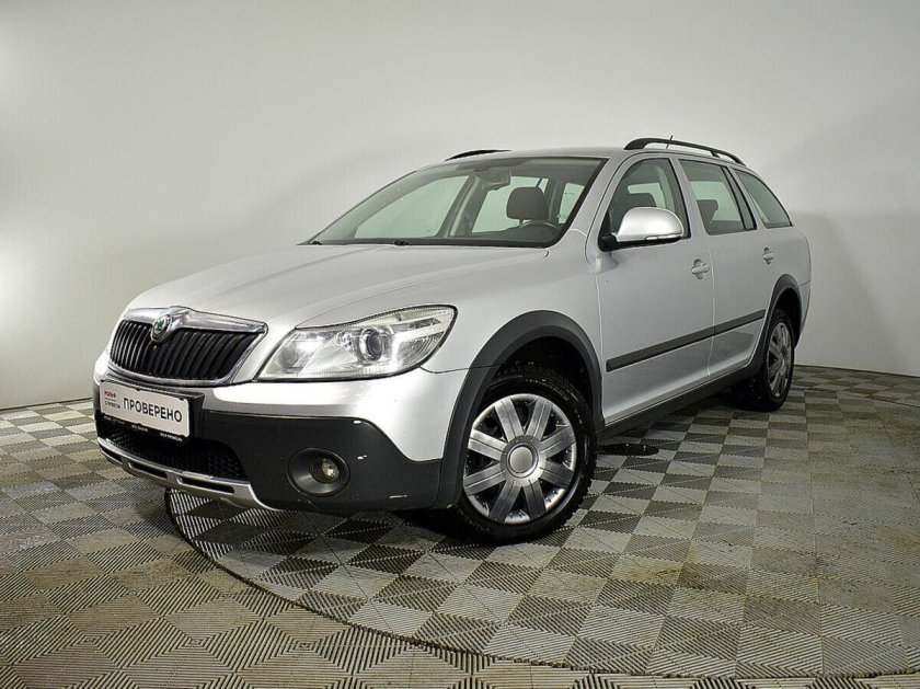 Шкода Октавия универсал 2011