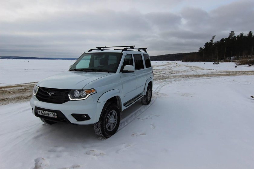 УАЗ Патриот 2014 белый