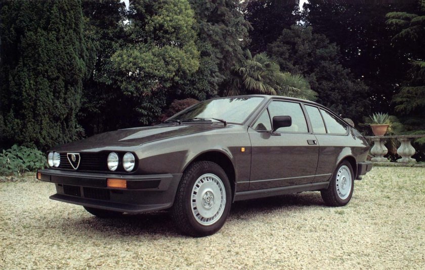 Alfa Romeo Alfetta gtv6