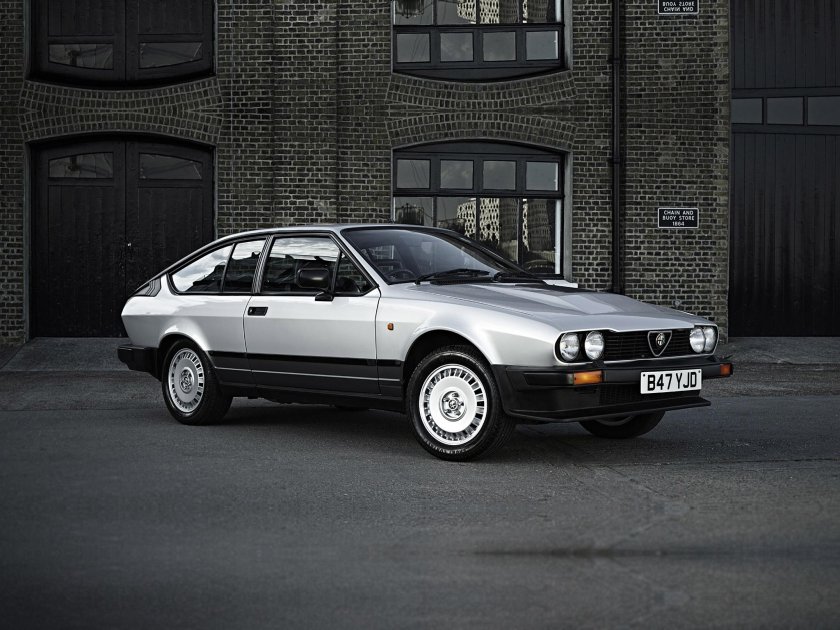 Alfa Romeo gtv6 1986