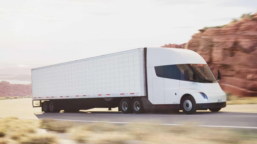Грузовик Tesla Semi-Truck