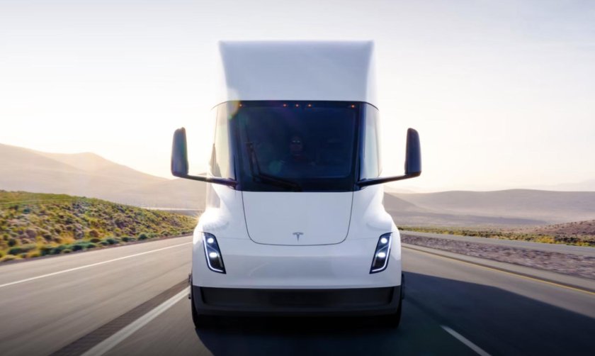 Tesla Semi кабина