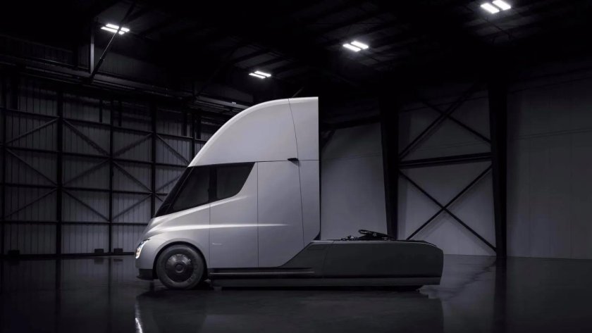 Грузовик Tesla Semi-Truck