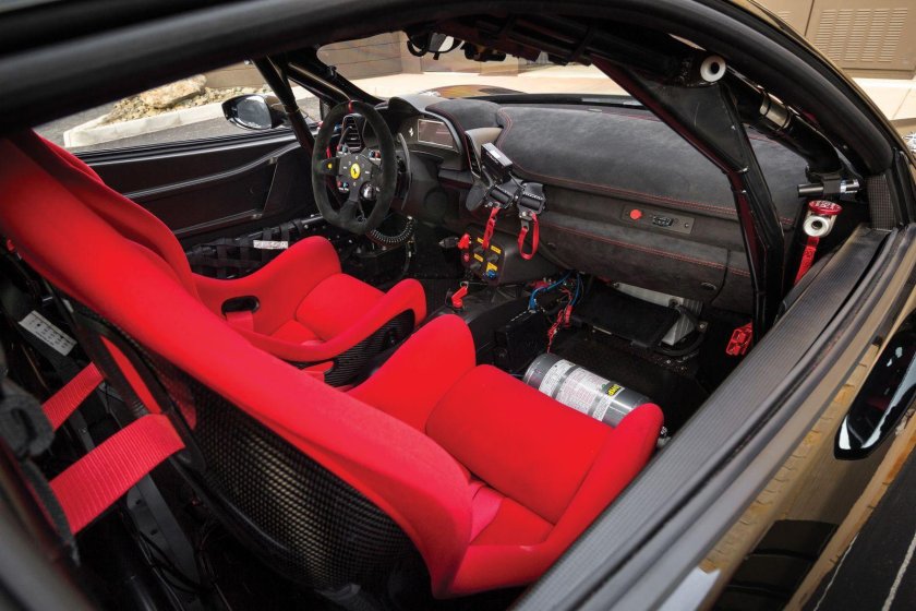 Ferrari 458 Challenge салон