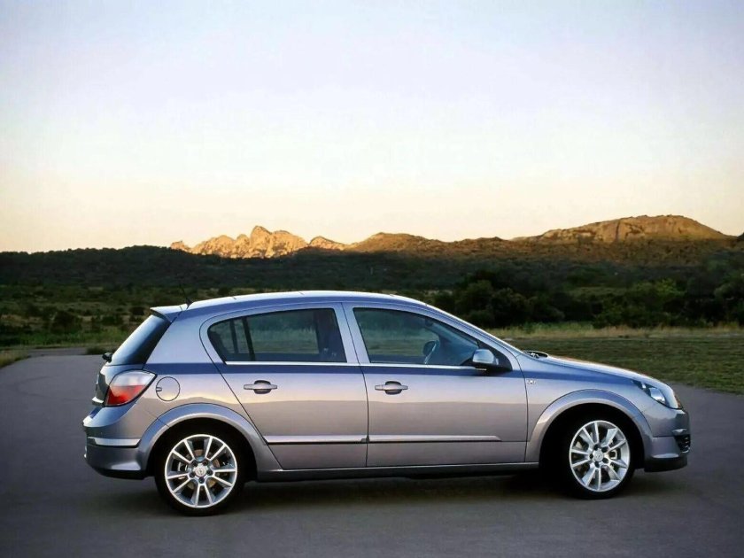 Opel Astra h (2004-2007)